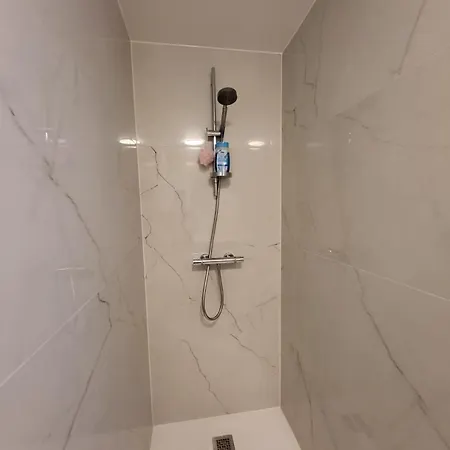 Skytower One - 14th Floor - Splendid Harbour & Sea View