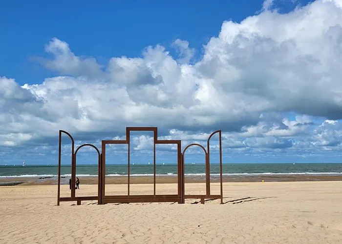 Skytower One - 14th Floor - Splendid Harbour & Sea View Apartment Ostend