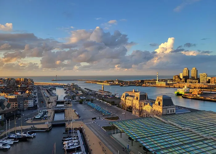 Skytower One - 14th Floor - Splendid Harbour & Sea View Appartement *