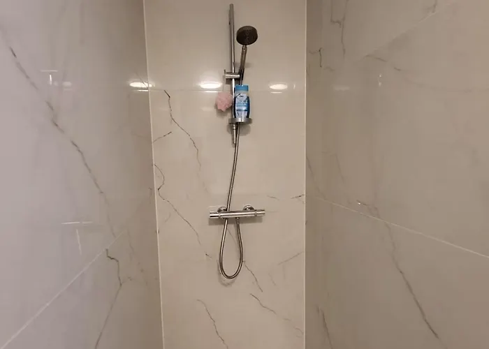 Skytower One - 14th Floor - Splendid Harbour & Sea View